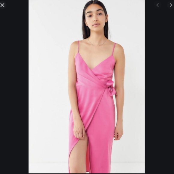 💕Pink Wrap Dress - WORN ONCE💕 - Picture 1 of 5